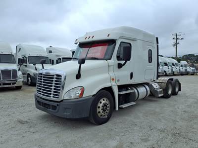 Freightliner Cascadia 125 Sleeper Semi Truck - 72" Mid Roof Sleeper, 455HP, 13 Speed Manual