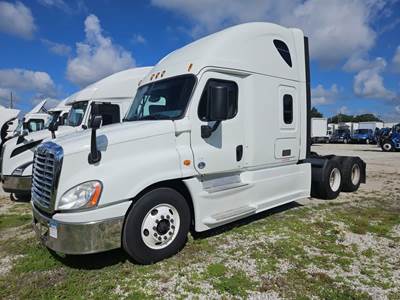 Freightliner Cascadia 125 Sleeper Semi Truck - 48" Mid Roof Sleeper, 455HP, 12 Speed Automatic