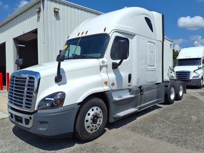 Freightliner Cascadia 125 Sleeper Semi Truck - 72" Condo Sleeper, 400HP, 12 Speed Automatic