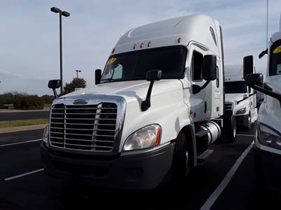 Freightliner Cascadia 125 Single Axle Sleeper Semi Truck - 36" Condo Sleeper, 455HP, 12 Speed Automatic