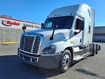 Freightliner Cascadia 125 Sleeper Semi Truck - 72" Condo Sleeper, 400HP, 12 Speed Automatic