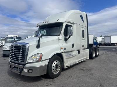 Freightliner Cascadia 125 Sleeper Semi Truck - 72" Condo Sleeper, 500HP, 13 Speed Manual