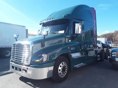 Freightliner Cascadia 125 Sleeper Semi Truck - 72" Condo Sleeper, 455HP, 12 Speed Automatic