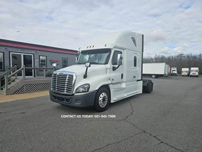 Freightliner Cascadia 125 Single Axle Sleeper Semi Truck - 72" Condo Sleeper, 400HP, 10 Speed Automatic