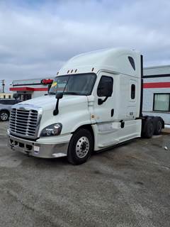 Freightliner Cascadia 125 Sleeper Semi Truck - 72" Condo Sleeper, 455HP, 10 Speed Automatic