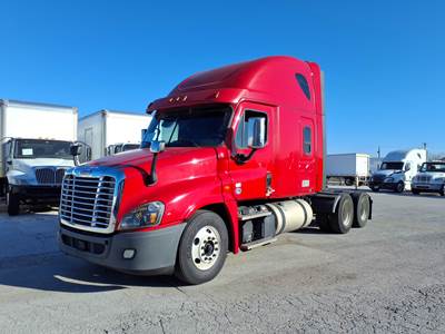 Freightliner Cascadia 125 Sleeper Semi Truck - 48" Condo Sleeper, 455HP, 12 Speed Automatic