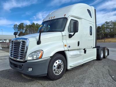Freightliner Cascadia 125 Sleeper Semi Truck - 72" Condo Sleeper, 455HP, 12 Speed Automatic