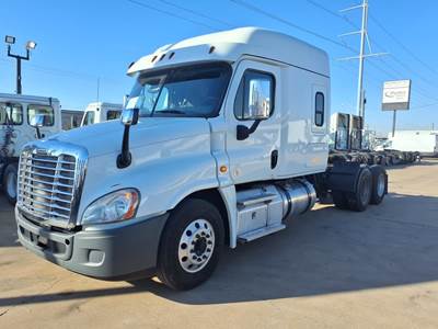 Freightliner Cascadia 125 Sleeper Semi Truck - 60" Mid Roof Sleeper, 455HP, 10 Speed Manual