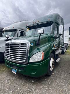 Freightliner Cascadia 125 Sleeper Semi Truck - 74" Condo Sleeper, 475HP, 10 Speed Manual