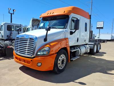 Freightliner Cascadia 125 Sleeper Semi Truck - 60" Mid Roof Sleeper, 505HP, 12 Speed Automatic
