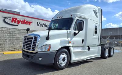 Freightliner Cascadia 125 Sleeper Semi Truck - 72" Condo Sleeper, 455HP, 12 Speed Automatic