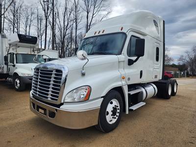Freightliner Cascadia 125 Sleeper Semi Truck - 70" Condo Sleeper, 450HP, 10 Speed Manual