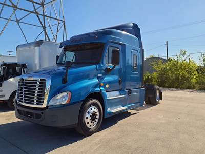 Freightliner Cascadia 125 Single Axle Sleeper Semi Truck - 60" Mid Roof Sleeper, 455HP, 12 Speed Automatic