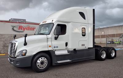 Freightliner Cascadia 125 Sleeper Semi Truck - 72" Condo Sleeper, 400HP, 12 Speed Automatic