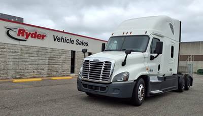 Freightliner Cascadia 125 Sleeper Semi Truck - 72" Condo Sleeper, 400HP, 12 Speed Automatic