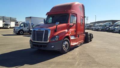 Freightliner Cascadia 125 Sleeper Semi Truck - 70" Condo Sleeper, 500HP, 13 Speed Automatic