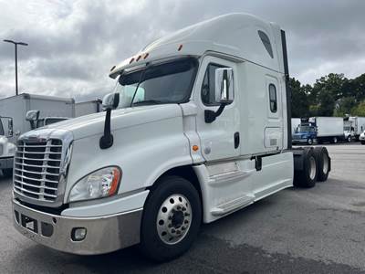 Freightliner Cascadia 125 Sleeper Semi Truck - 72" Condo Sleeper, 500HP, 13 Speed Manual