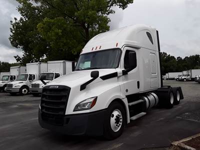 Freightliner Cascadia 126 Sleeper Semi Truck - 72" Condo Sleeper, 455HP, 12 Speed Automatic