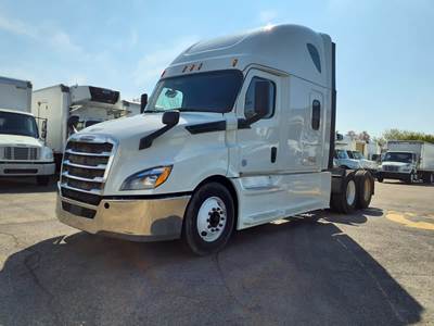 Freightliner Cascadia 126 Sleeper Semi Truck - 39" Mid Roof Sleeper, 455HP, 12 Speed Automatic