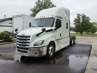 Freightliner Cascadia 126 Sleeper Semi Truck - 72" Condo Sleeper, 455HP, 12 Speed Automatic