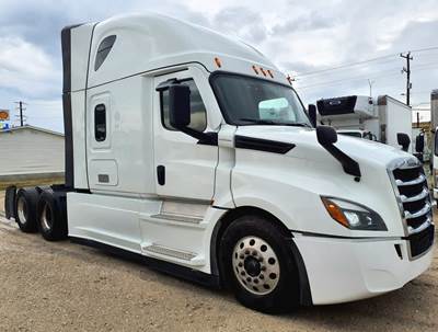 Freightliner Cascadia 126 Sleeper Semi Truck - 48" Condo Sleeper, 455HP, 12 Speed Automatic