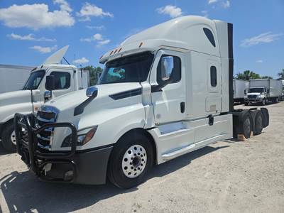 Freightliner Cascadia 126 Sleeper Semi Truck - 48" Mid Roof Sleeper, 400HP, 12 Speed Automatic