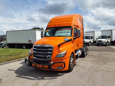 Freightliner Cascadia 126 Sleeper Semi Truck - 72" Condo Sleeper, 455HP, 12 Speed Automatic