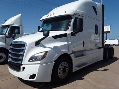 Freightliner Cascadia 126 Sleeper Semi Truck - 70" Condo Sleeper, 455HP, 12 Speed Automatic