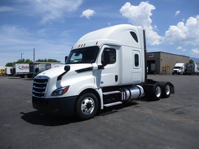 Freightliner Cascadia 126 Sleeper Semi Truck - 72" Condo Sleeper, 12 Speed Automatic