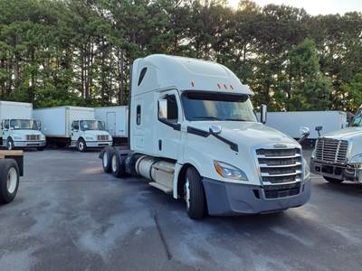 Freightliner Cascadia 126 Sleeper Semi Truck - 70" Condo Sleeper, 455HP, 12 Speed Automatic