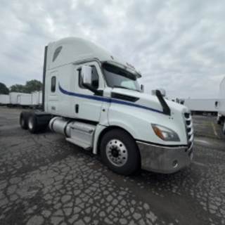 Freightliner Cascadia 126 Sleeper Semi Truck - 72" Condo Sleeper, 455HP, 12 Speed Automatic