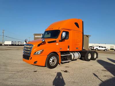 Freightliner Cascadia 126 Sleeper Semi Truck - 48" Condo Sleeper, 455HP, 12 Speed Automatic
