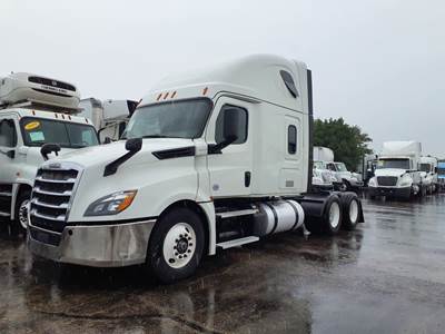 Freightliner Cascadia 126 Sleeper Semi Truck - 72" Condo Sleeper, 455HP, 12 Speed Automatic
