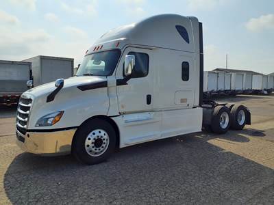 Freightliner Cascadia 126 Sleeper Semi Truck - 73" Condo Sleeper, 455HP, 12 Speed Automatic