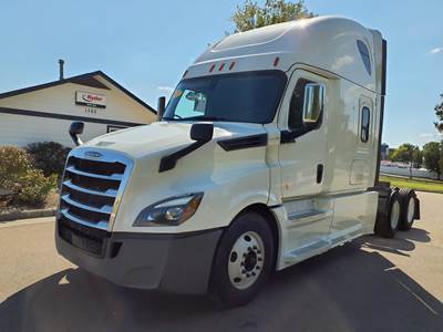 Freightliner Cascadia 126 Sleeper Semi Truck - 71" Condo Sleeper, 455HP, 12 Speed Automatic