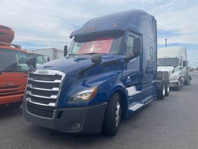 Freightliner Cascadia 126 Sleeper Semi Truck - 72" Condo Sleeper, 505HP, 10 Speed Manual