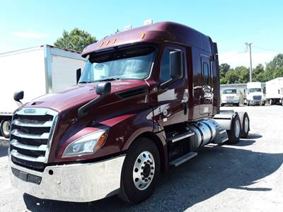 Freightliner Cascadia 126 Sleeper Semi Truck - 72" Mid Roof Sleeper, 450HP, 12 Speed Automatic