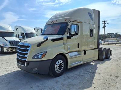 Freightliner Cascadia 126 Sleeper Semi Truck - 72" Condo Sleeper, 455HP, 12 Speed Automatic
