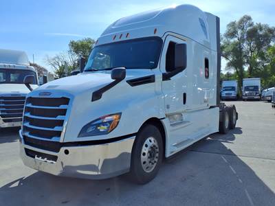 Freightliner Cascadia 126 Sleeper Semi Truck - 72" Condo Sleeper, 455HP, 10 Speed Manual