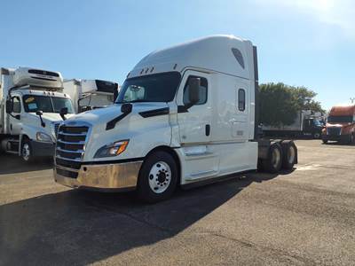 Freightliner Cascadia 126 Sleeper Semi Truck - 72" Condo Sleeper, 455HP, 12 Speed Automatic