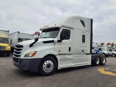 Freightliner Cascadia 126 Sleeper Semi Truck - 72" Condo Sleeper, 455HP, 12 Speed Automatic
