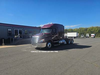 Freightliner Cascadia 126 Sleeper Semi Truck - 60" Mid Roof Sleeper, 450HP, 12 Speed Automatic
