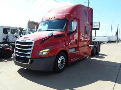 Freightliner Cascadia 126 Sleeper Semi Truck - 72" Condo Sleeper, 455HP, 12 Speed Automatic