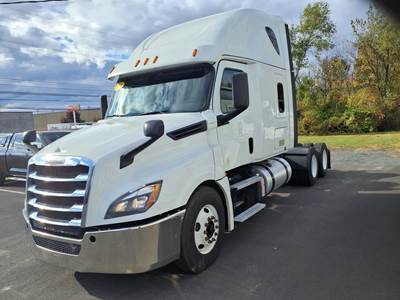 Freightliner Cascadia 126 Sleeper Semi Truck - 70" Condo Sleeper, 455HP, 12 Speed Automatic