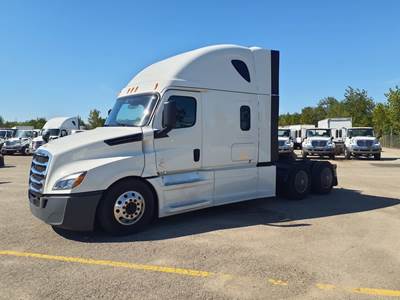Freightliner Cascadia 126 Sleeper Semi Truck - 73" Condo Sleeper, 455HP, 12 Speed Automatic