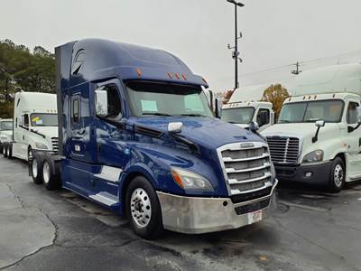 Freightliner Cascadia 126 Sleeper Semi Truck - 73" Condo Sleeper, 400HP, 12 Speed Automatic
