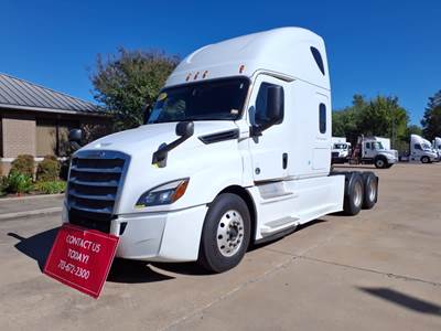Freightliner Cascadia 126 Sleeper Semi Truck - 72" Condo Sleeper, 455HP, 12 Speed Automatic