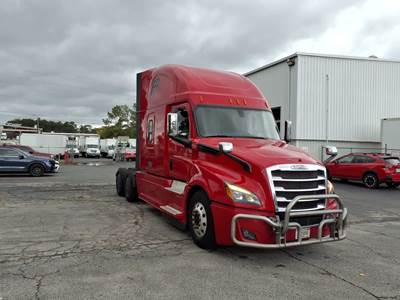 Freightliner Cascadia 126 Sleeper Semi Truck - 70" Condo Sleeper, 505HP, 12 Speed Automatic