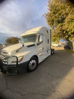 Freightliner Cascadia 126 Sleeper Semi Truck - 72" Condo Sleeper, 400HP, 12 Speed Automatic