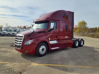 Freightliner Cascadia 126 Sleeper Semi Truck - 73" Condo Sleeper, 455HP, 12 Speed Automatic